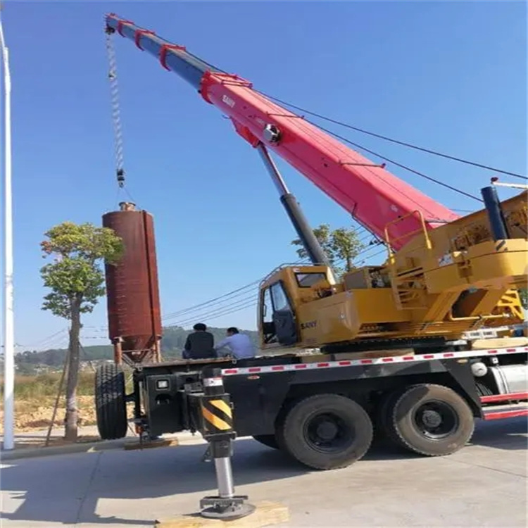 都安80吨吊车出租多少钱